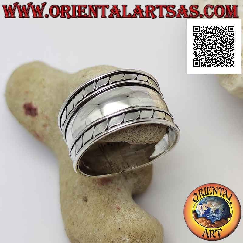 Wide band silver ring with parallel oblique lines engraved on the sides, Bali