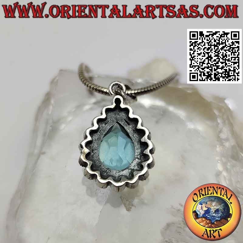 Pendentif en argent avec topaze bleue en forme de goutte sertie entourée de marcassite
