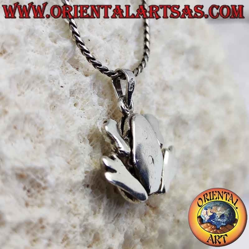 Silver pendant, smooth toad frog with movable legs