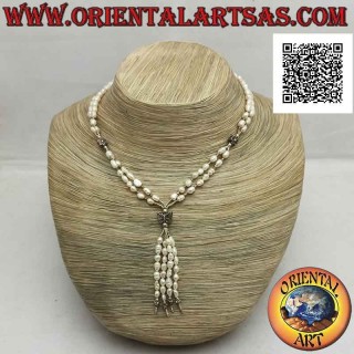 Zweireihiges Collier aus Süßwasserperlen und 925 ‰ Silberkugeln mit Blumen, Schmetterling und Büschel