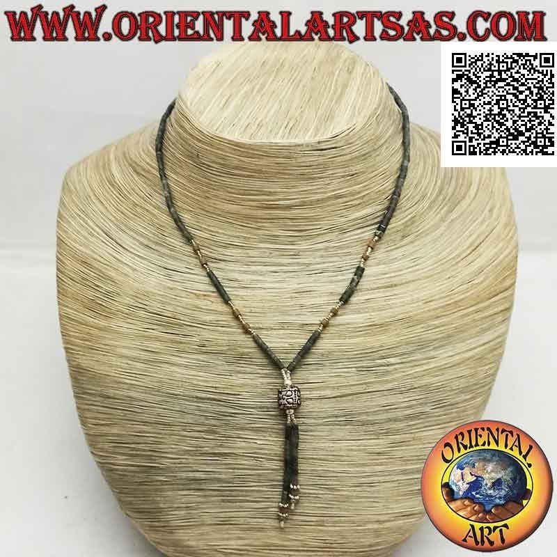 Collana girocollo di tubicini di giada grezza scura e marrone e argento 925 ‰ infilati con ciuffetto (cilindro)