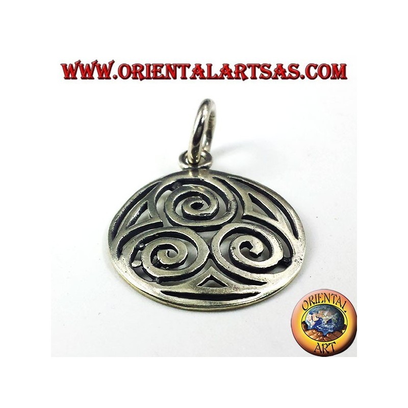 silver pendant, The triple spiral druids