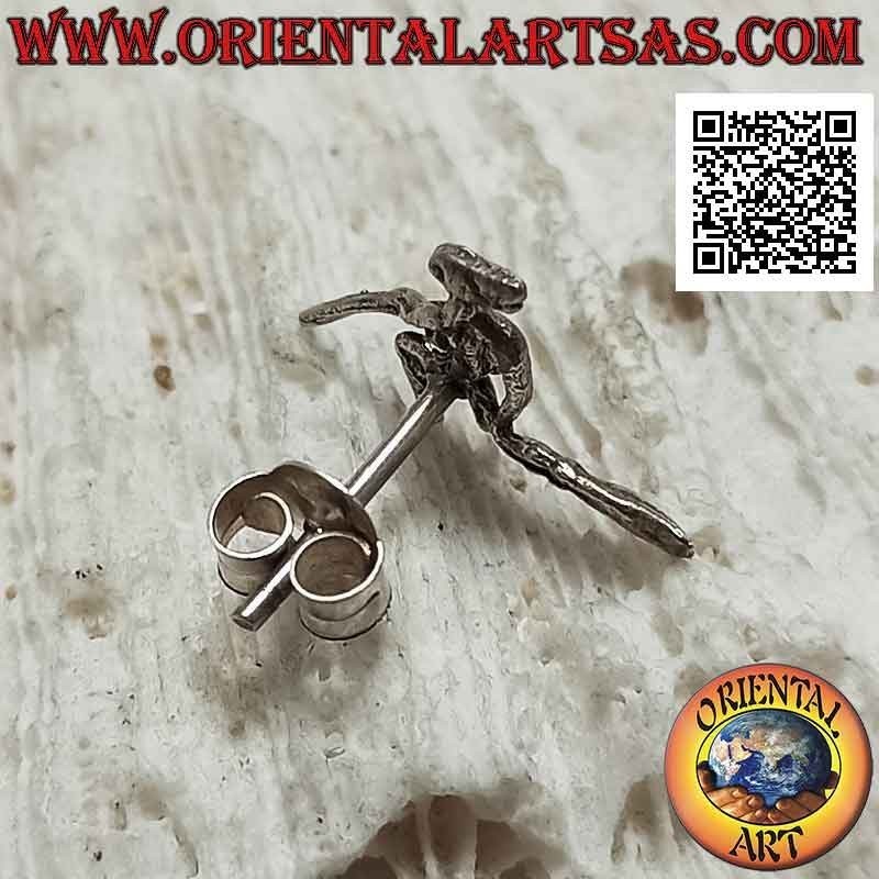 Mini boucle d'oreille en argent, la sorcière sur le balai (b)