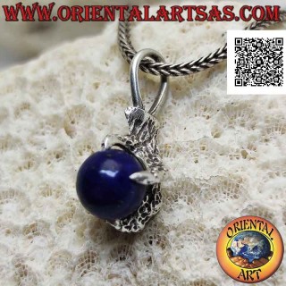 Pendentif en argent, sphère en lapis lazuli agrippée par une patte à quatre griffes