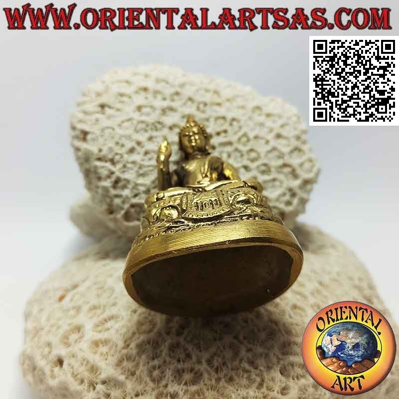 Escultura de Buda de la bendición en el altar en latón dorado de 7,5 cm.