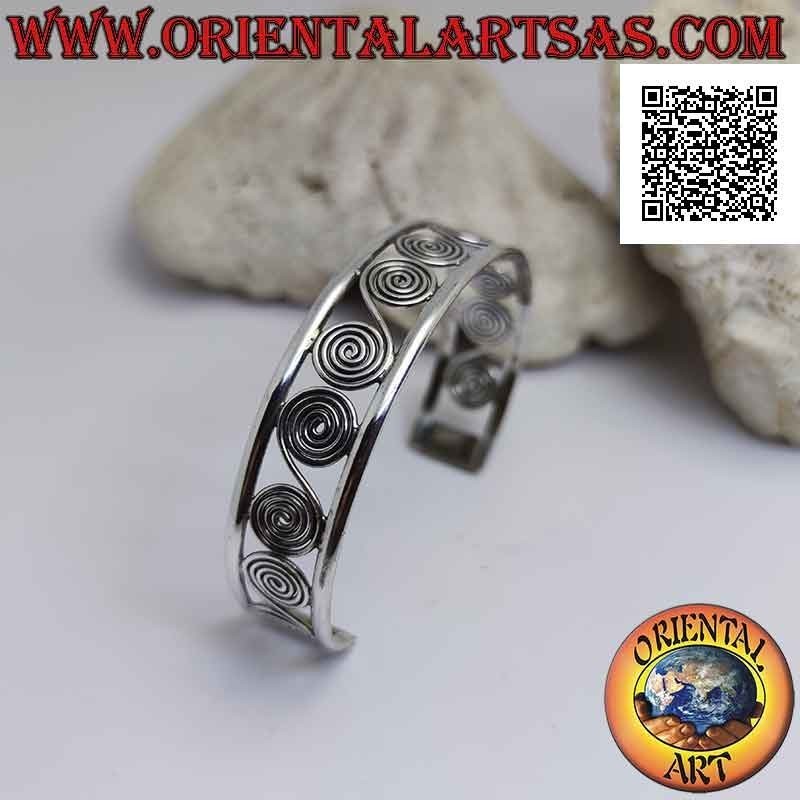 Bracciale rigido in argento 925‰ traforato, serie di greche a spirale tra due linee lisce