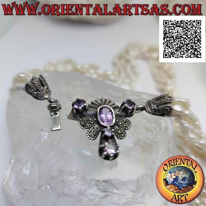 Collar de plata 925 ‰ con 5 hileras de perlas de agua dulce y cierre tachonado de marcasita y amatista