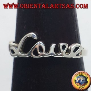 Anillo de plata 925 con la palabra "Love" realizada en estilo cursivo pulido.