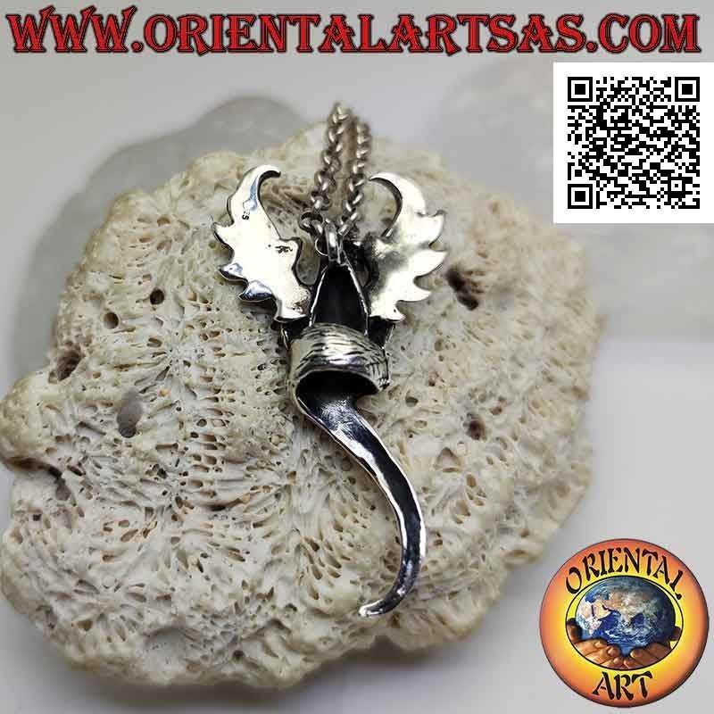 Colgante de plata, el dragón de la resurrección.