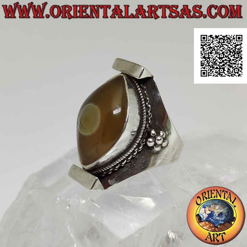 Silver ring with two-tone oval Shiva's eye agate on Nepalese setting (yellow - white)