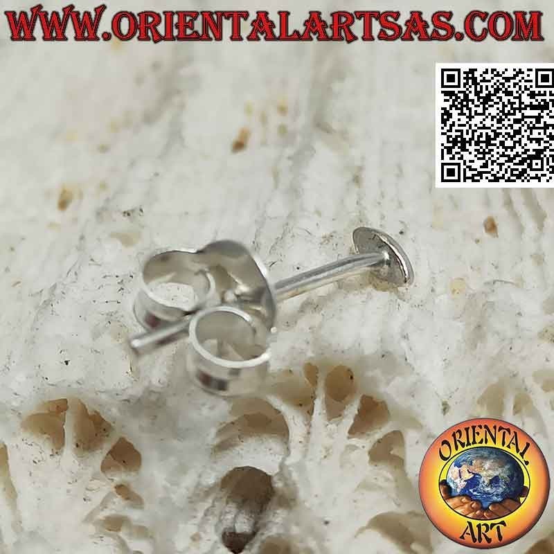 Mini pendiente / punto de nariz en plata, el óvalo liso
