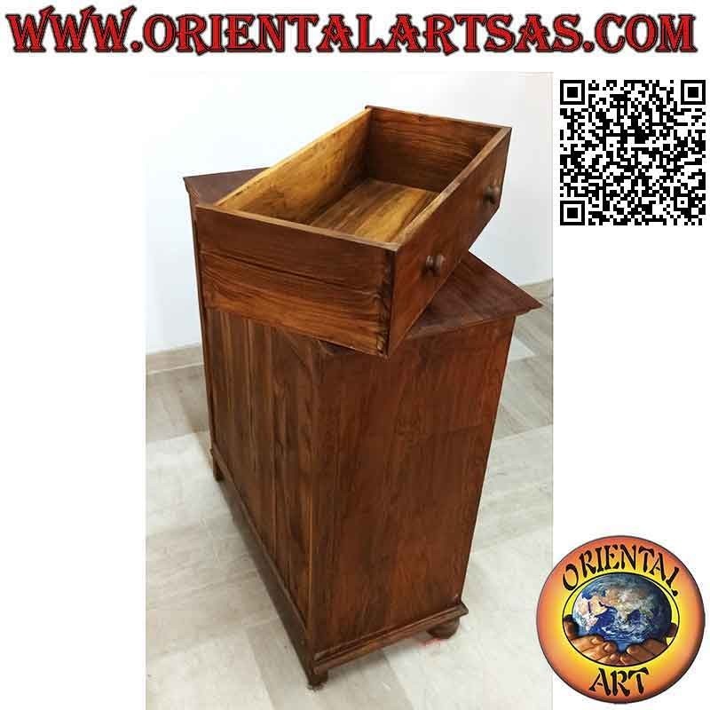 Comò rettangolare con quattro cassettoni e piedi tondi in legno di teak