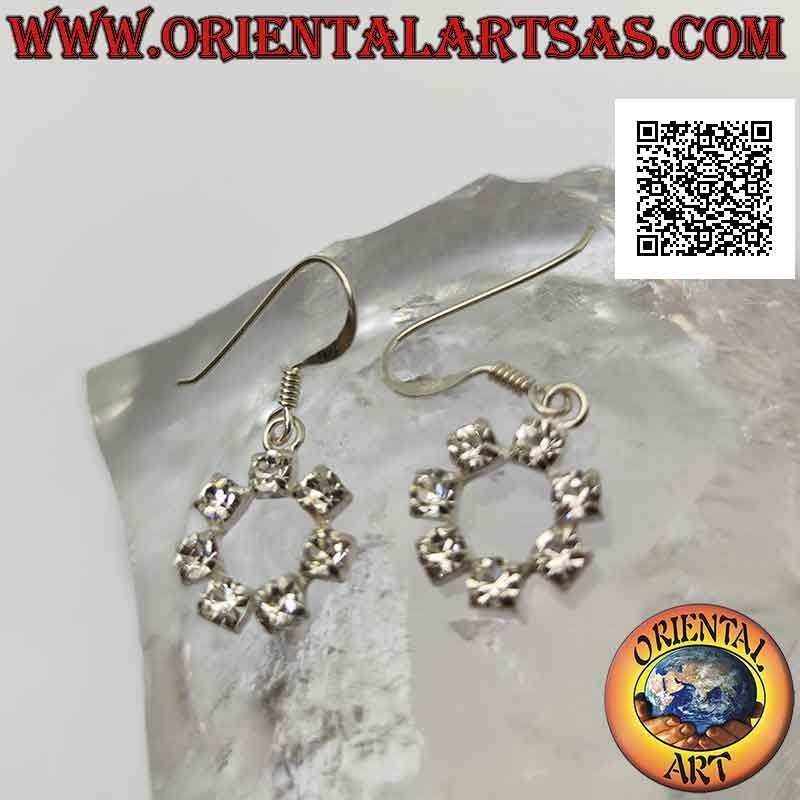 Orecchini in argento a monachella con contorno di cerchio di zirconi bianchi incastonati
