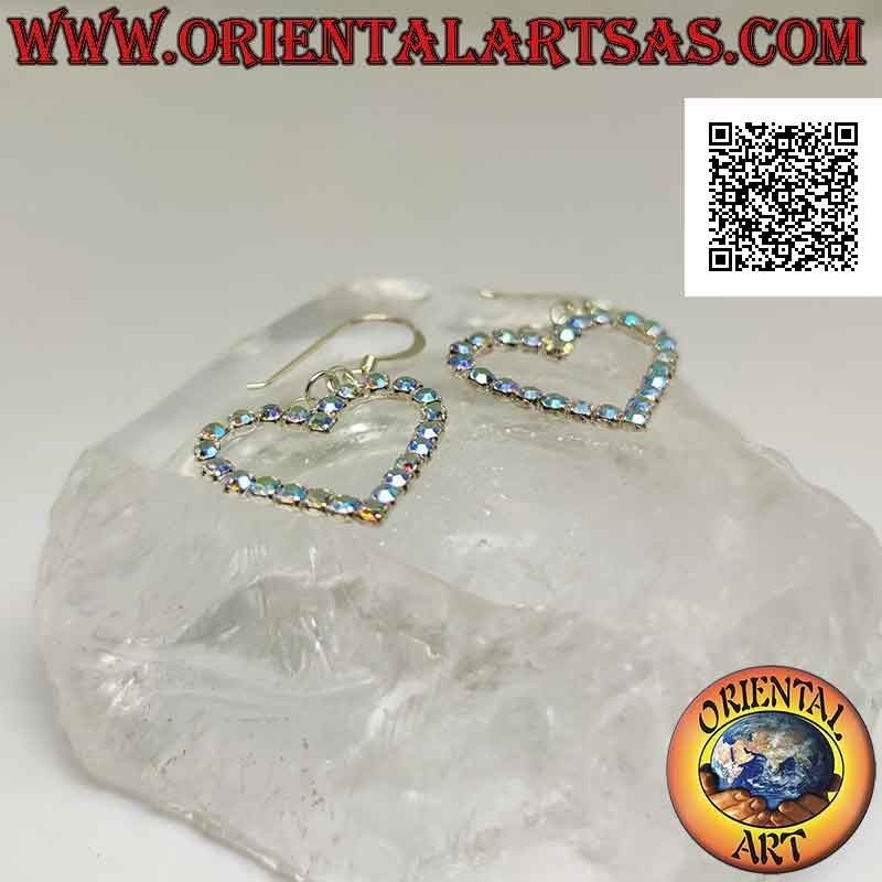 Orecchini in argento a monachella con contorno di cuore di zirconi arcobaleno incastonati