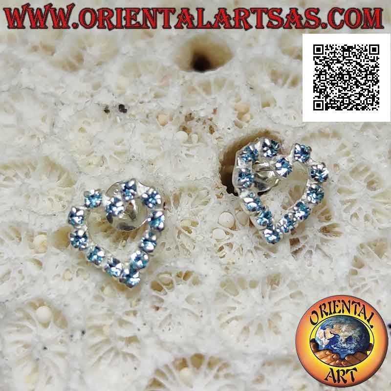 Conjunto de pendientes de plata con lóbulo con contorno de corazón de circonita cúbica azul claro (pequeño)