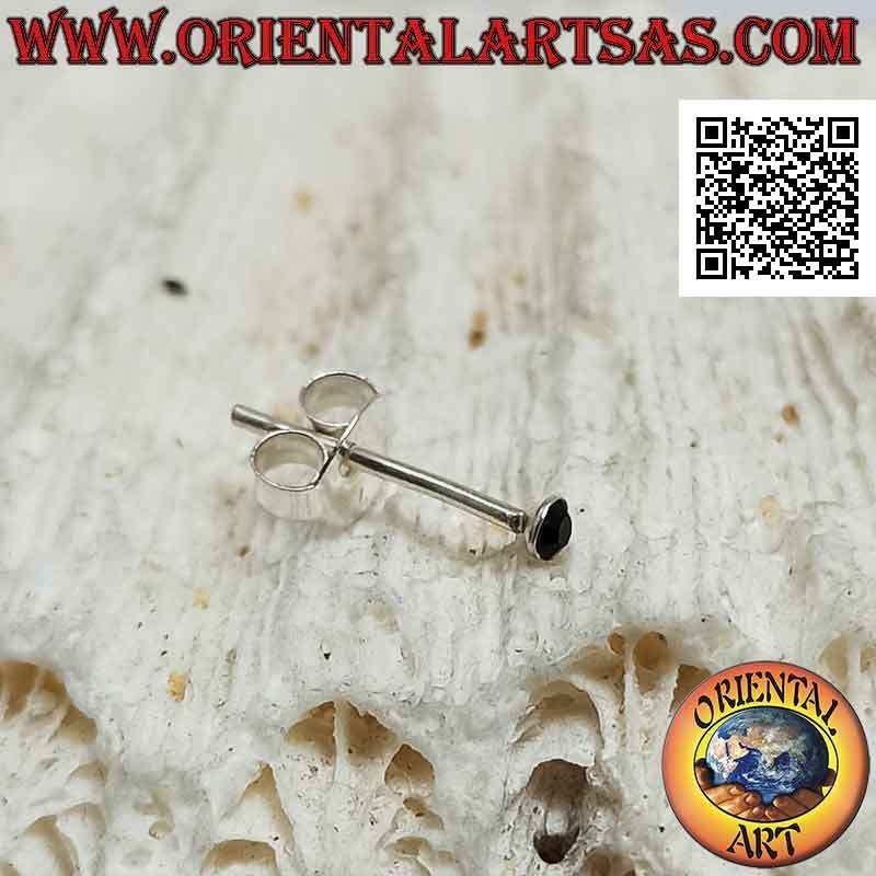 Mini facettierter Onyx runder silberner Nasenstecker / Ohrring