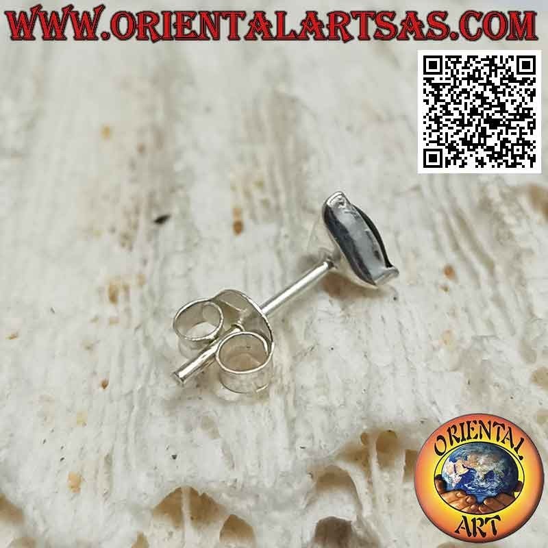 Mini orecchino / puntino da naso in argento, triangolo con onice agganciata