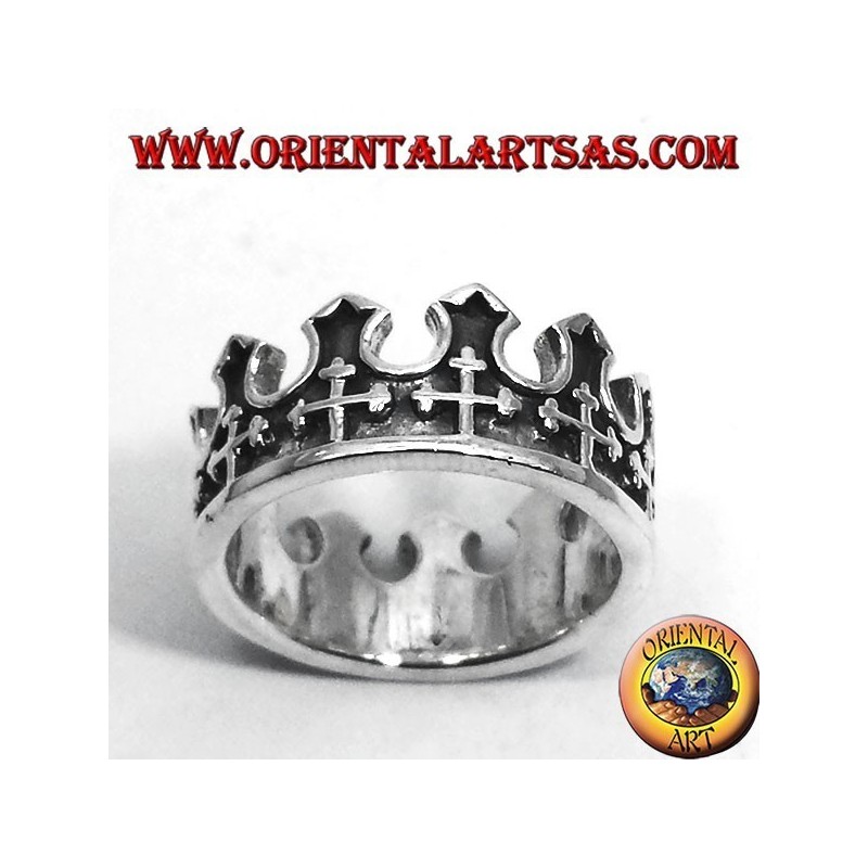 Silver ring of the King crown