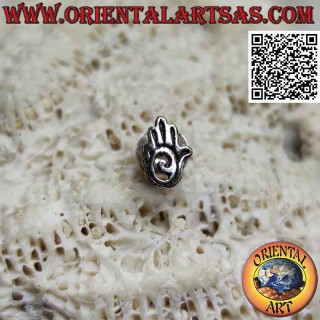 Pendiente mini plata, la mano de fátima con espiral
