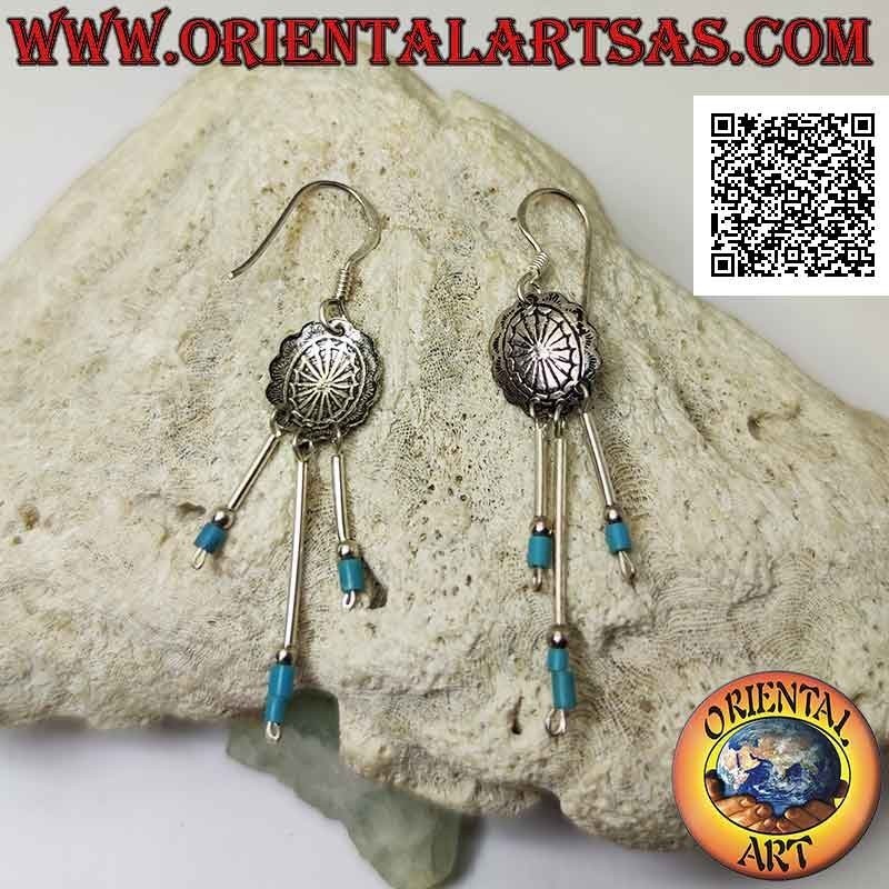 Orecchini in argento a monachella con scudo cesellato e tris di bastoncini di argento con pietre