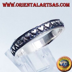 anillo de plata, anillo de boda con corazones tallados