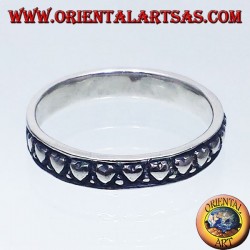 anillo de plata, anillo de boda con corazones tallados