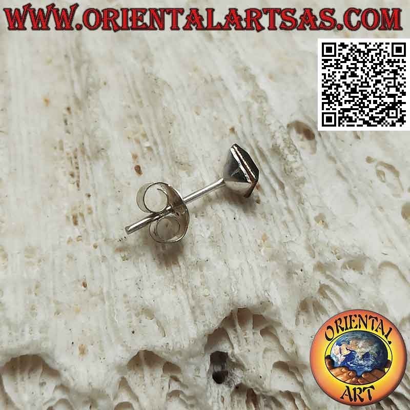 Mini orecchino / puntino da naso in argento, quadrato onice sfaccettata