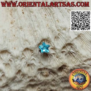 Mini orecchino in argento, zircone celeste sfaccettato incastonato (stella) da 5 mm