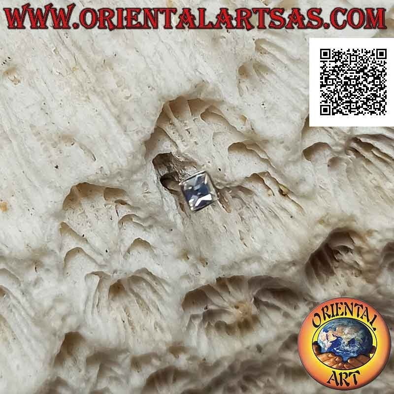 Mini boucle d'oreille / clou de nez en argent, carré avec zircon de couleur facetté (2 mm)