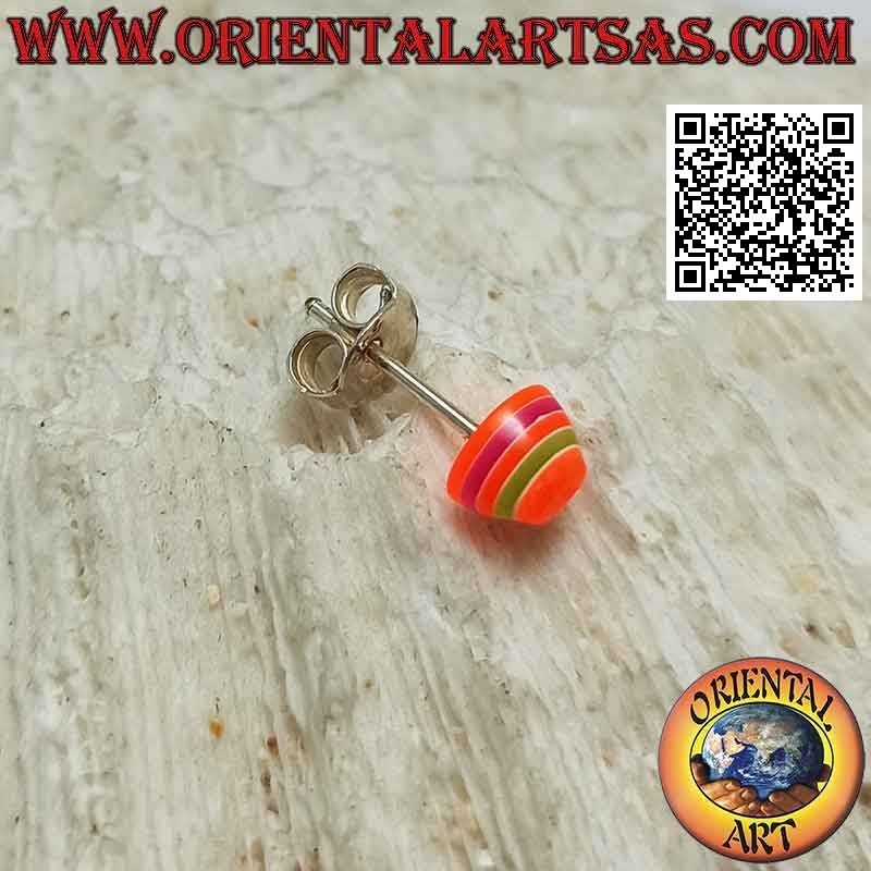 Mini pendiente en plata, el cono ovalado biselado con rayas multicolores