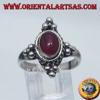 anillo de plata con cabujón cornalina ovalada Bali