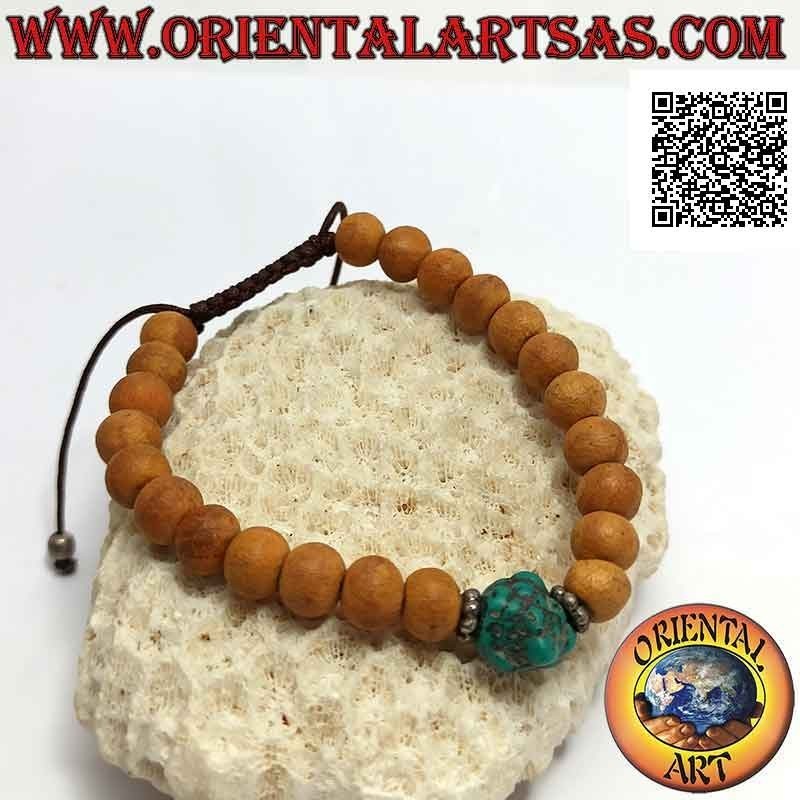 Mālā Armband aus 8 mm Perlen. Sandelholz und zentrales Türkis (verstellbar)