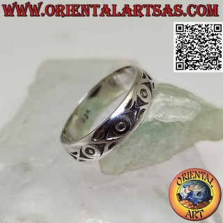 Bague en argent, série de triangles et de cercles en bas-relief