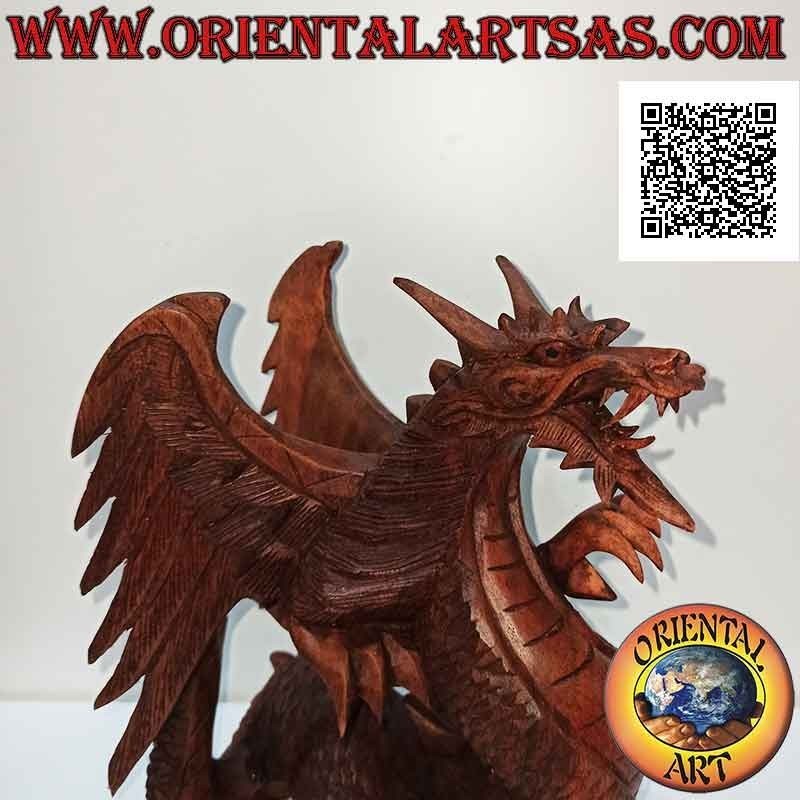 Handgeschnitzte Skulptur eines wandelnden geflügelten Drachen aus Suarholz, 22 cm