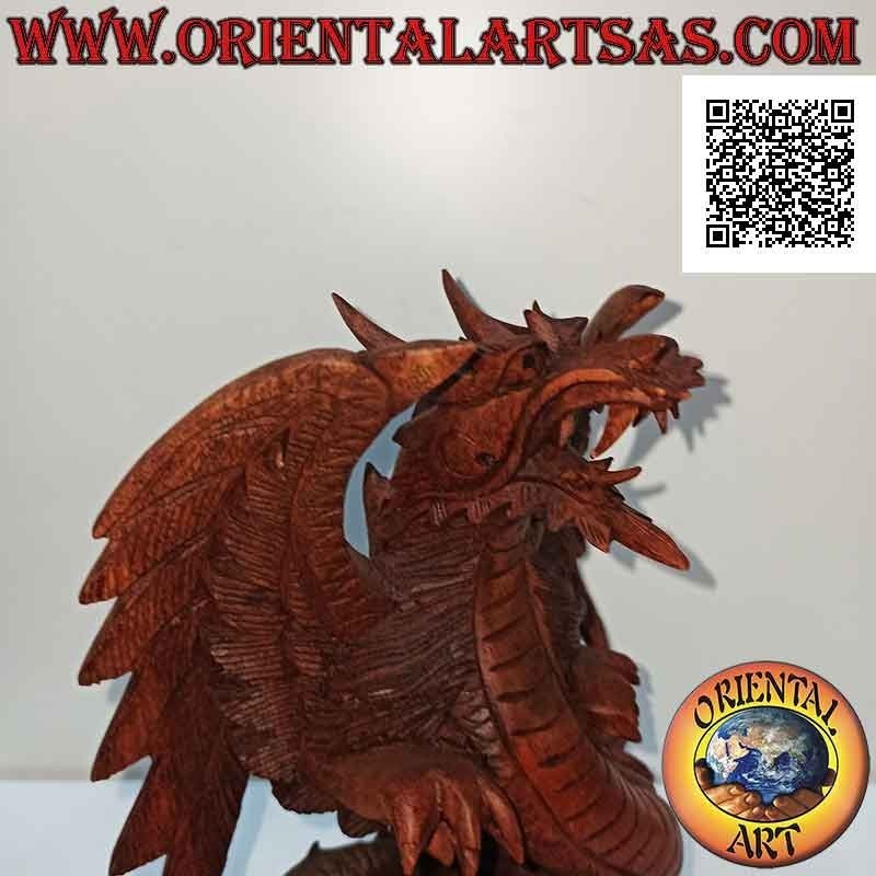Scultura drago alato ad ali spiegate intagliato a mano in legno di suar da 22 cm