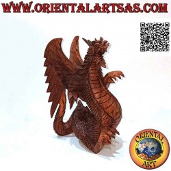 Escultura de dragón alado...