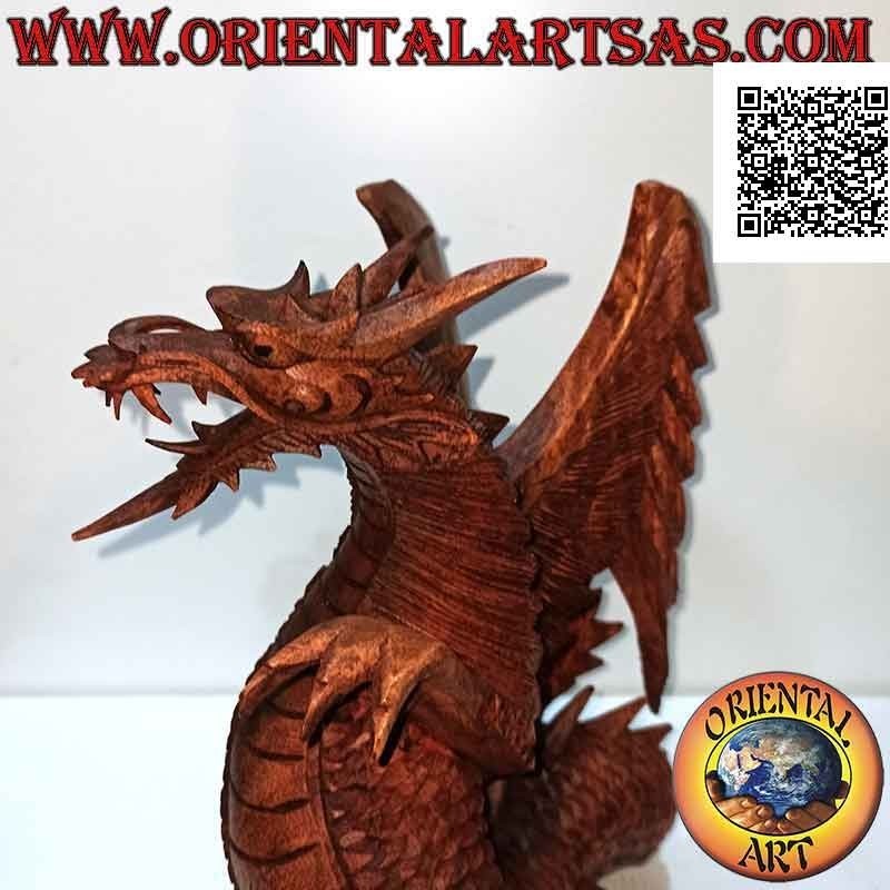 Escultura de dragón alado andante tallada a mano en madera de suar de 27 cm