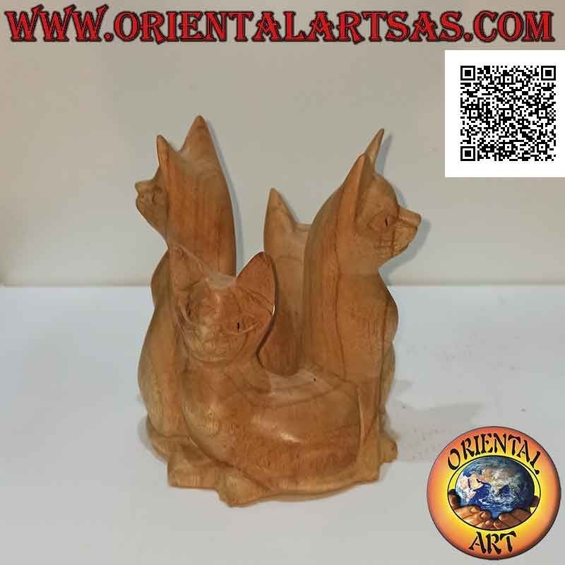 Escultura la familia de los gatos en un círculo de madera de balsa de 15 cm.
