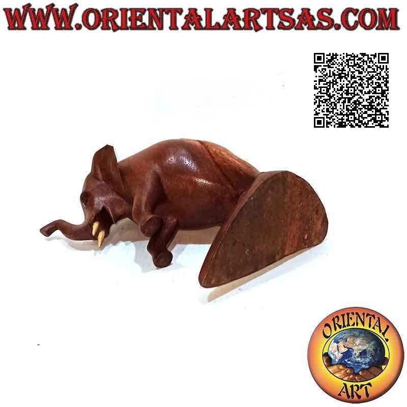 Scultura di un elefante africano su due zampe con proboscide in su, in legno di suar (17 cm)