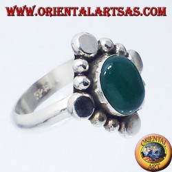 Bague en argent avec ovale vert agate cabochon
