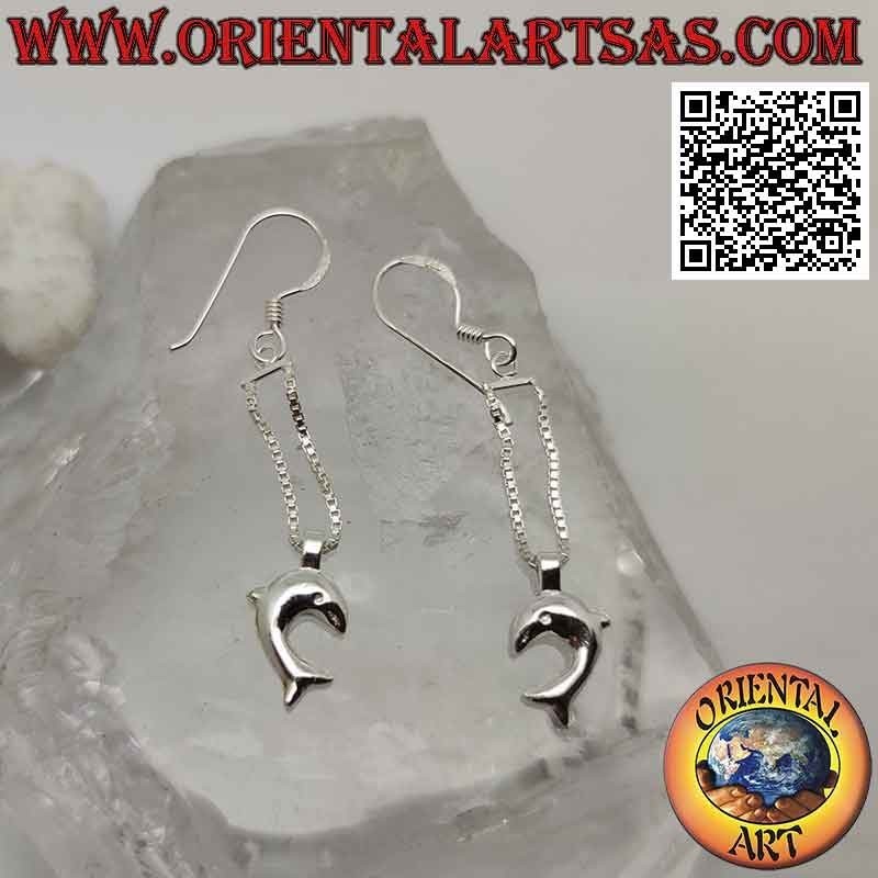 Pendientes de palanca de plata con cadena en forma de U y colgante delfín