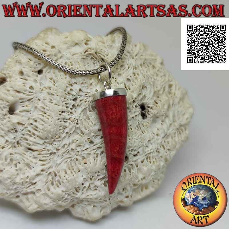 Colgante cuerno "amuleto de la suerte" de plata de coral rojo (coral) con capuchón liso