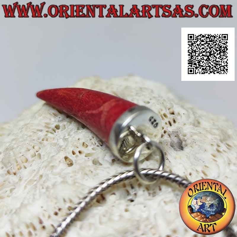 Colgante cuerno "amuleto de la suerte" de plata de coral rojo (coral) con capuchón liso