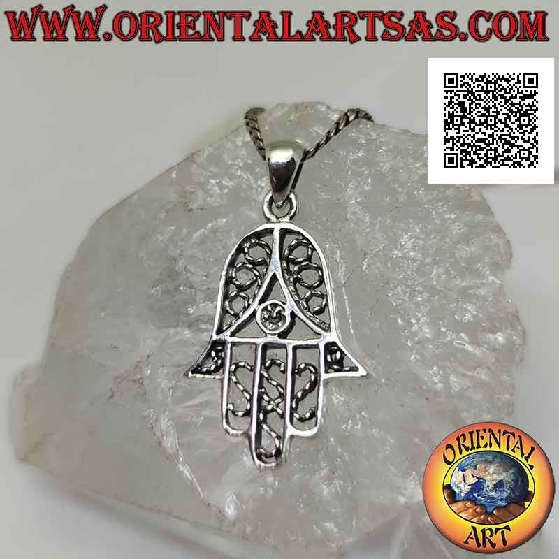 Colgante de plata, mano de Fátima o Hamsa totalmente perforado y decorado con hilo trenzado