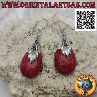 Three-dimensional drop earrings in coral coral (red) and decorated hook