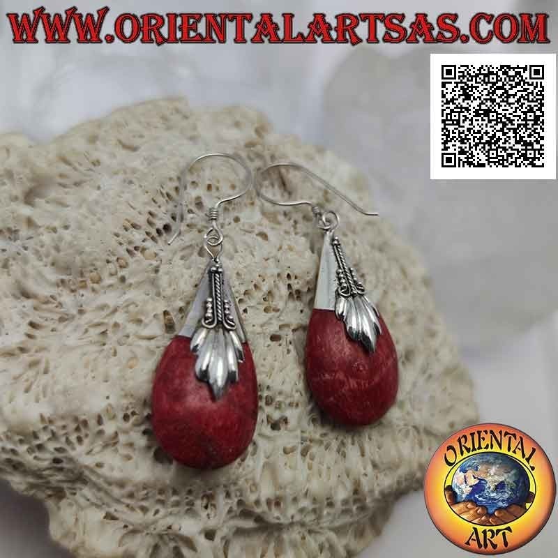 Orecchini in argento a goccia tridimensionale di madrepora di corallo (rossa) e gancio decorato