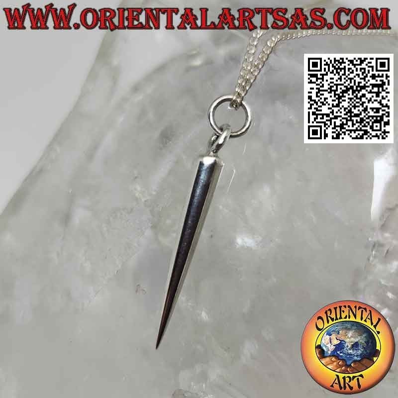 Colgante de plata, punta cónica alargada y lisa