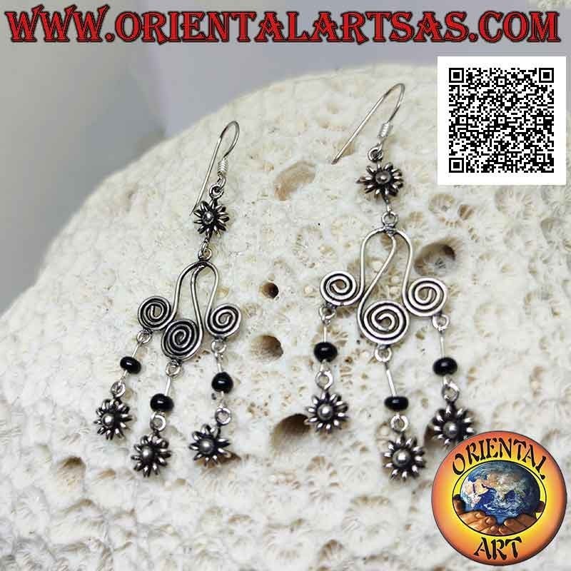 Boucles d'oreilles à levier en argent avec fleur et trio de spirales, sphère d'onyx et fleurs suspendues