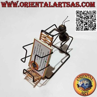 Visitenkartenhalter mit schmiedeeiserner Ameisenskulptur