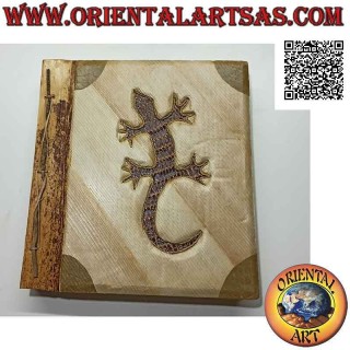 Álbum de fotos en papel natural y hojas y corteza secas, el gecko (35 cm, doble)
